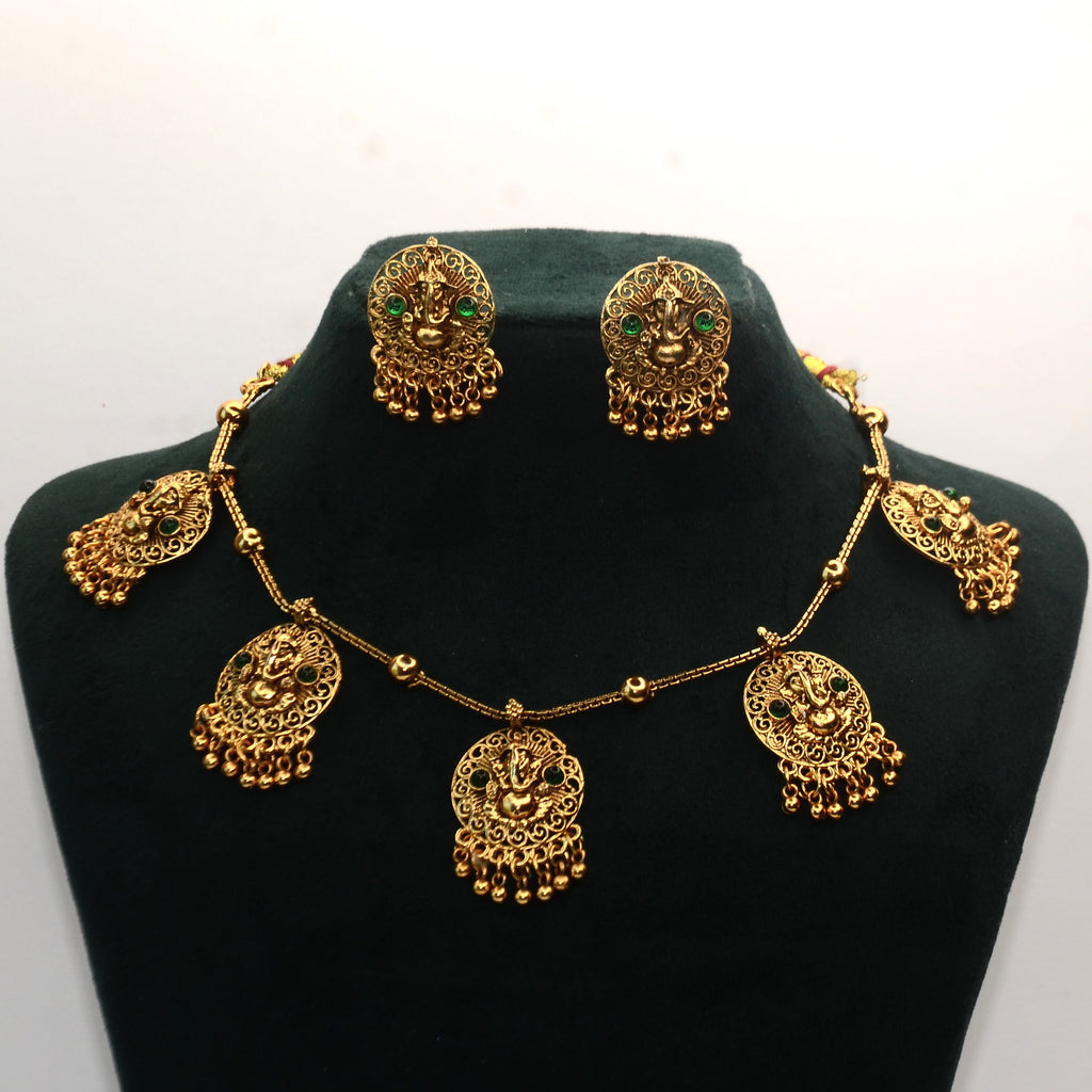 Traditional Necklace Set