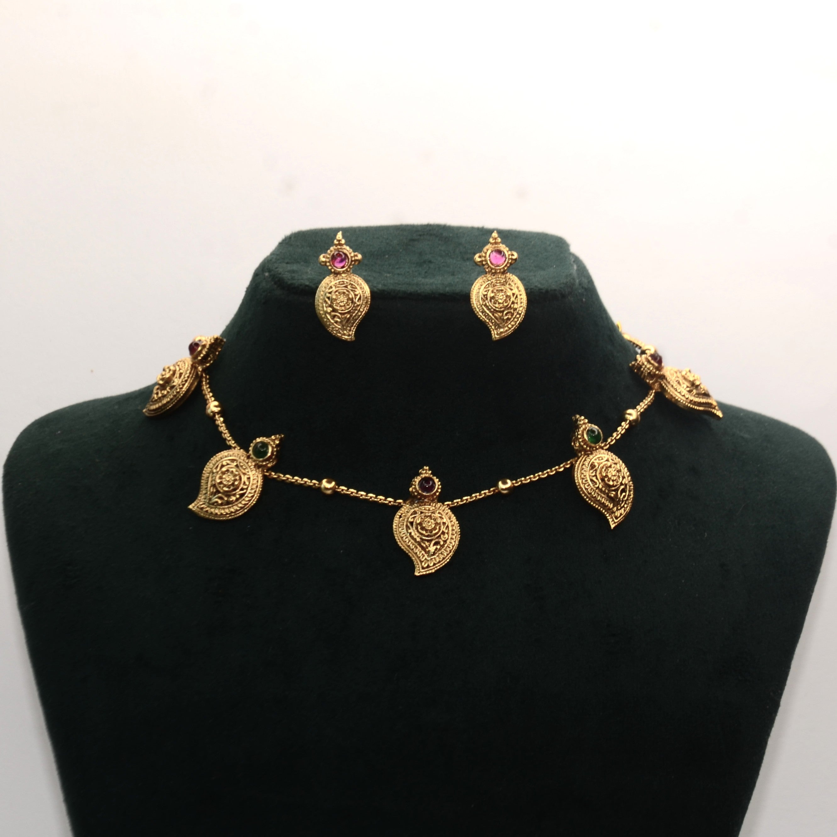 Traditional Necklace Set