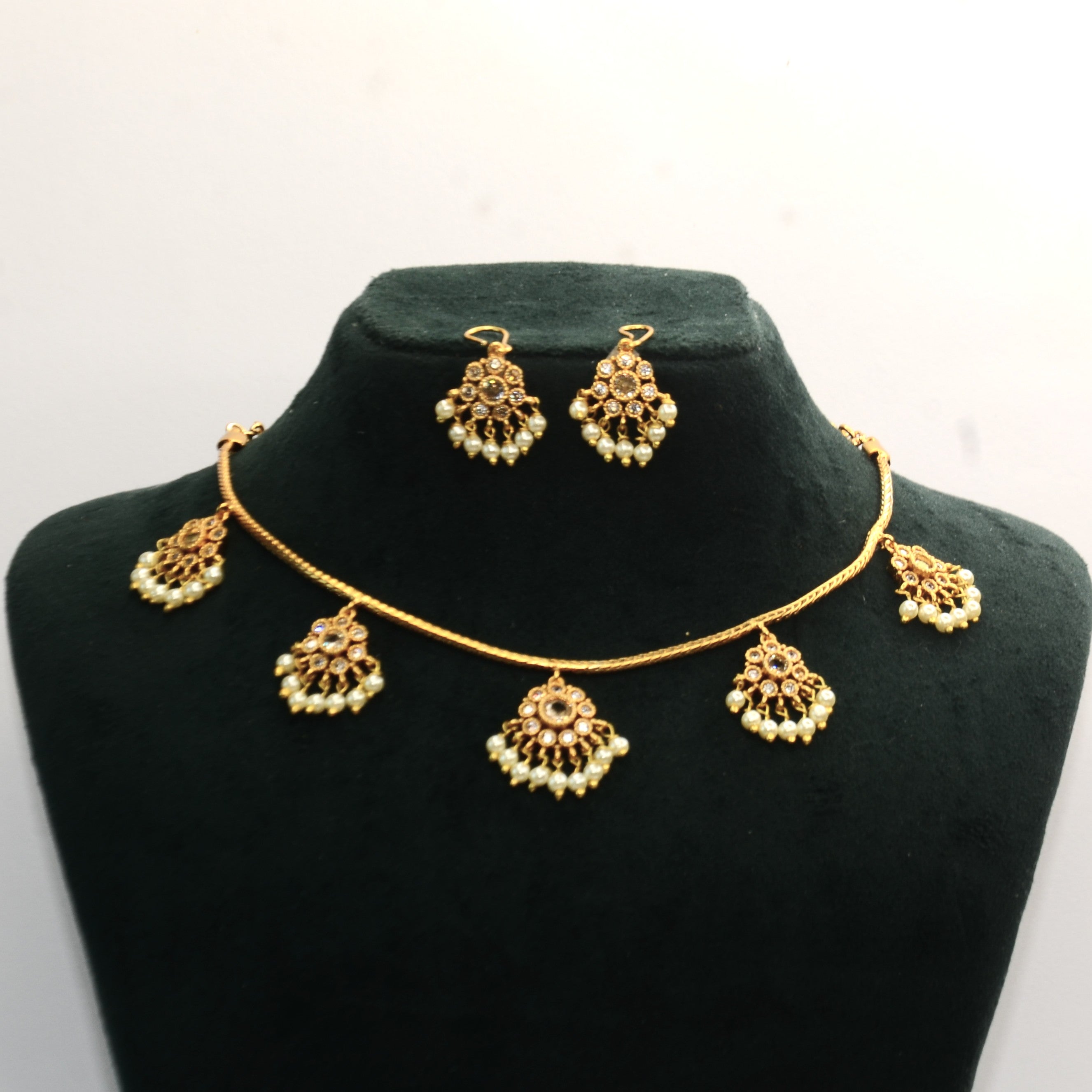Traditional Necklace Set