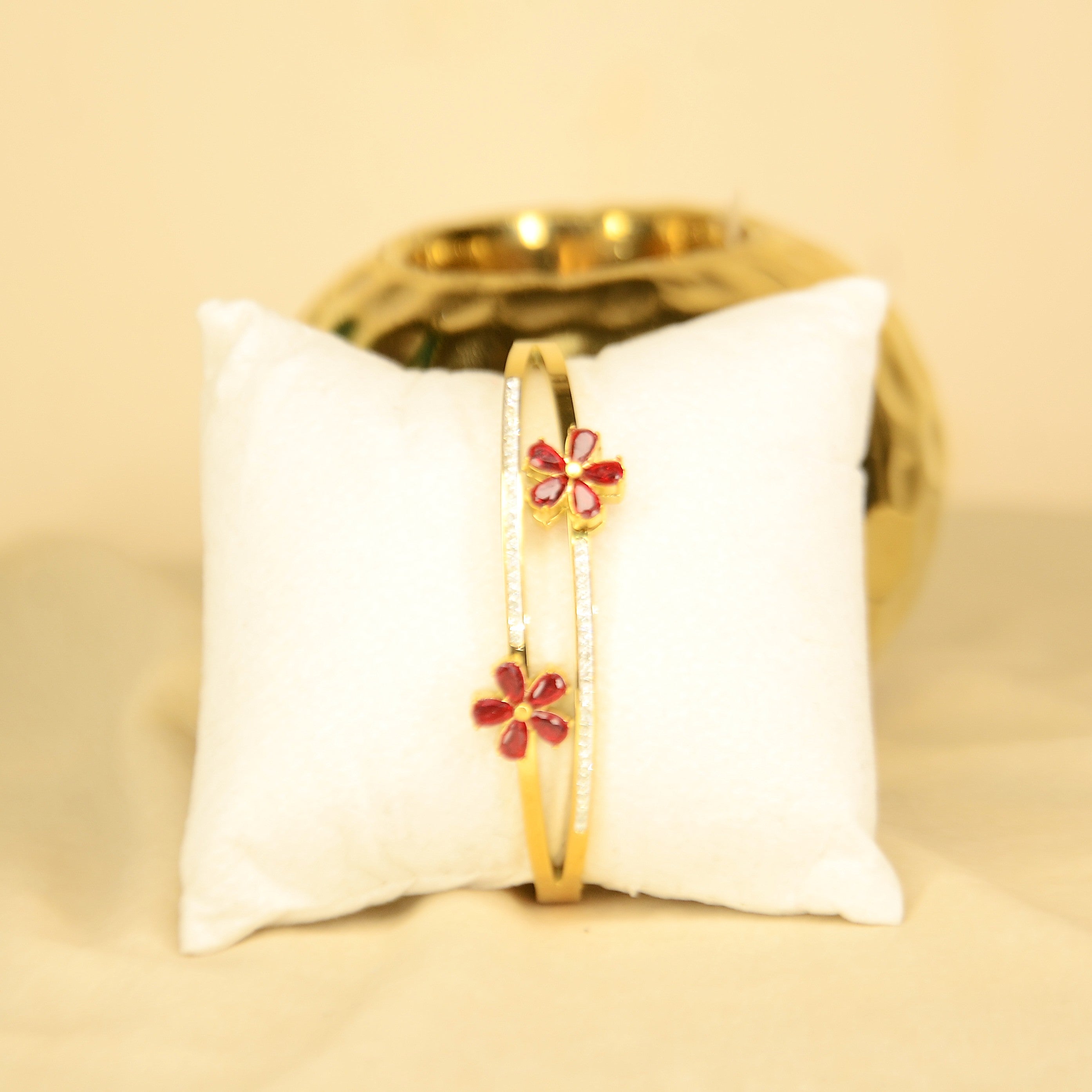 Flower Motif Bangle