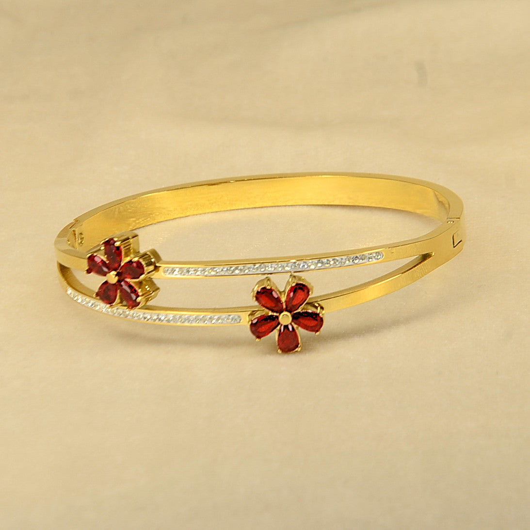 Flower Motif Bangle