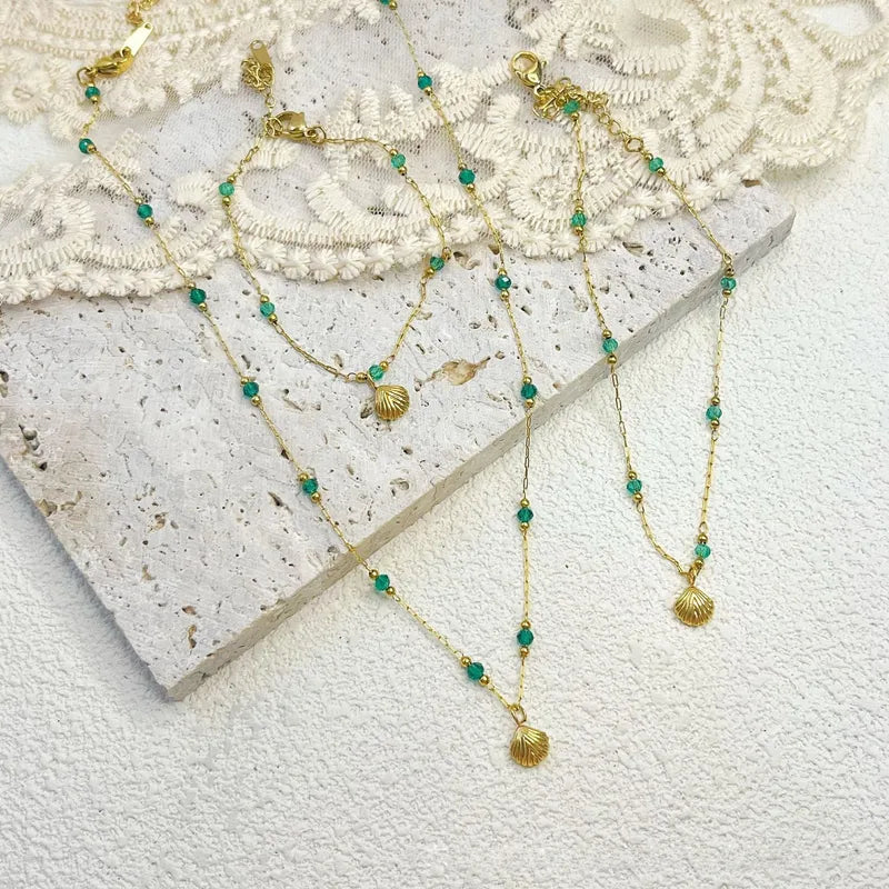 Turquoise Beaded Shell Pendant Necklace