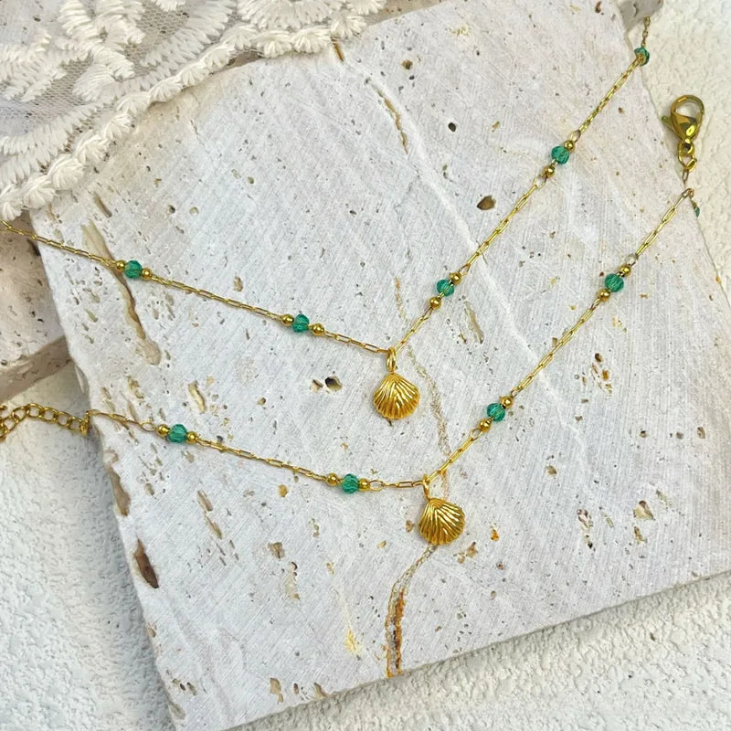 Turquoise Beaded Shell Pendant Necklace